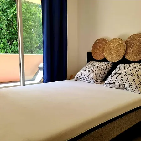 Lägenhet T2 4 Beds-balcony-wifi