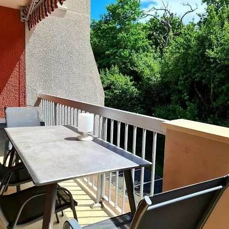 Lägenhet T2 4 Beds-balcony-wifi *